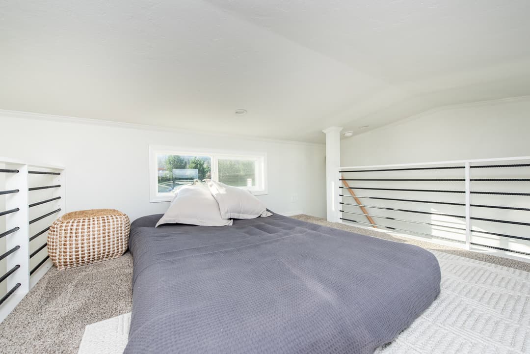 The alpine interior home features