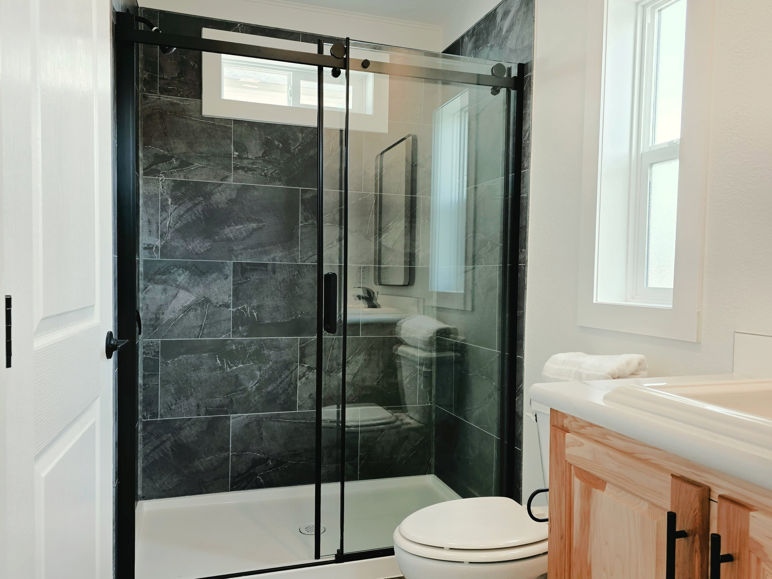 The coho  home features