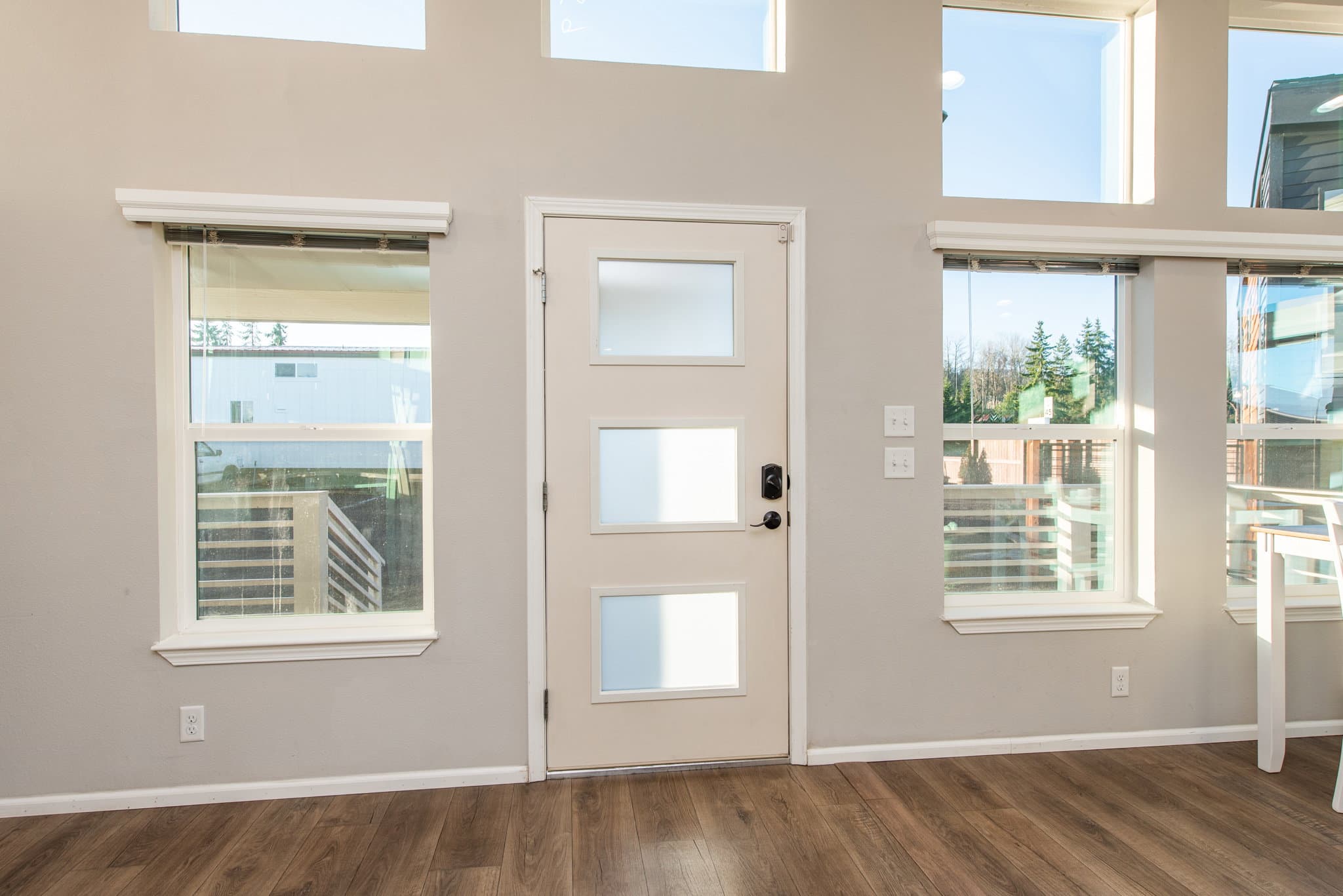 The pacific 972 interior home features