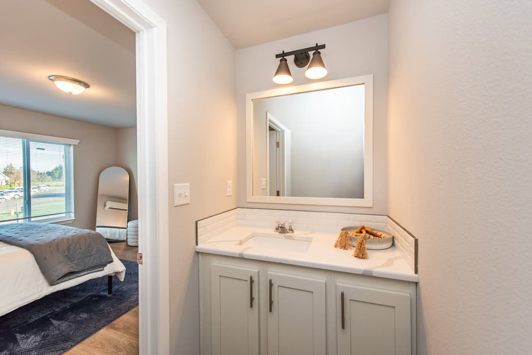 The pacific 972 bathroom home features