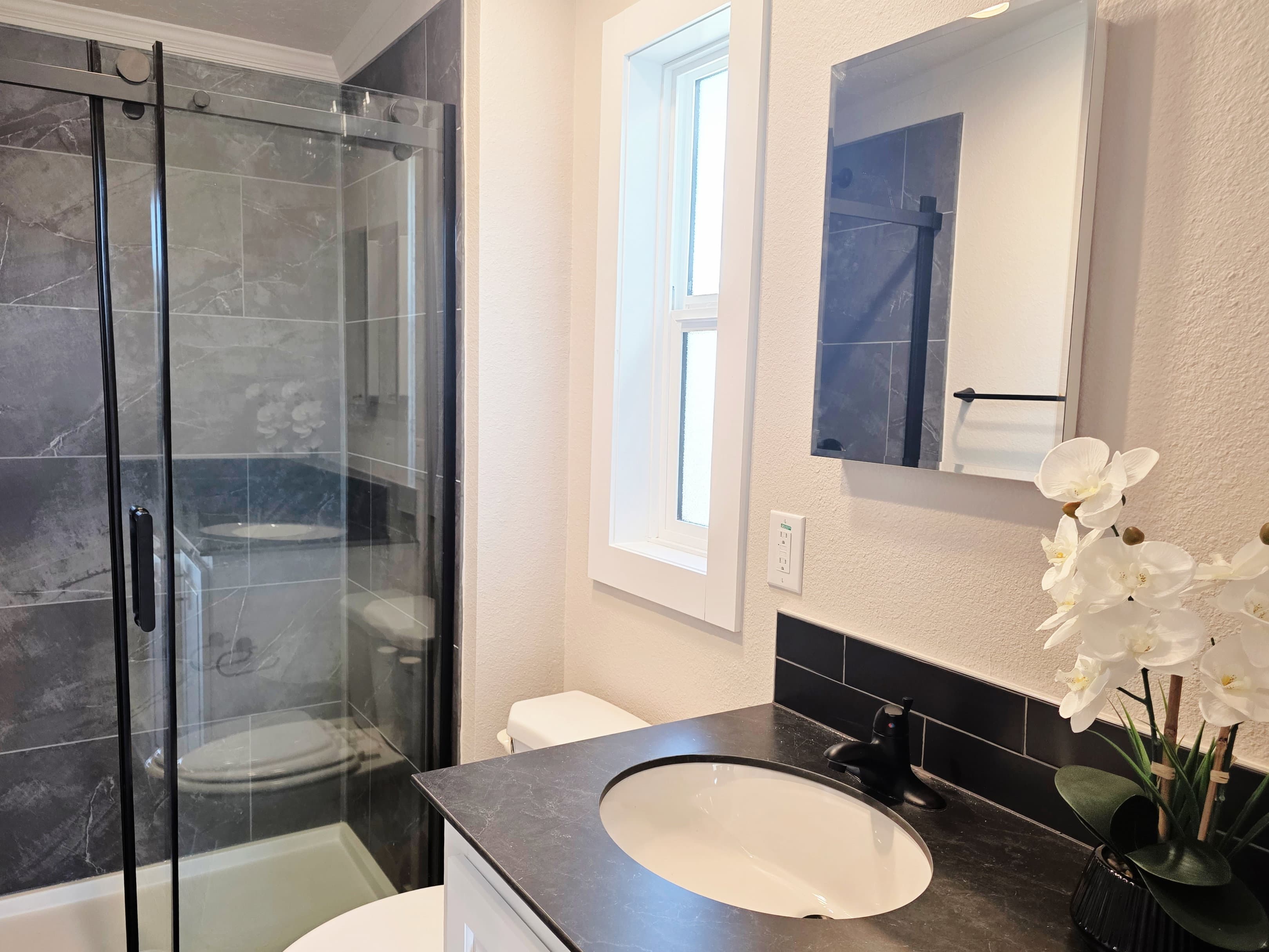 The salish  home features