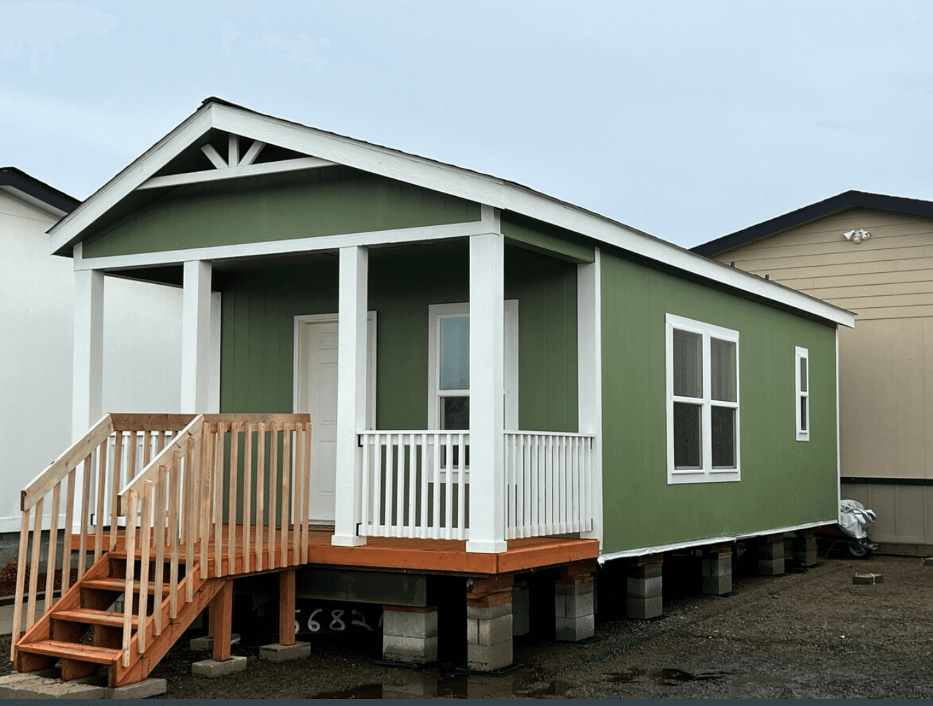 The cottage  home features