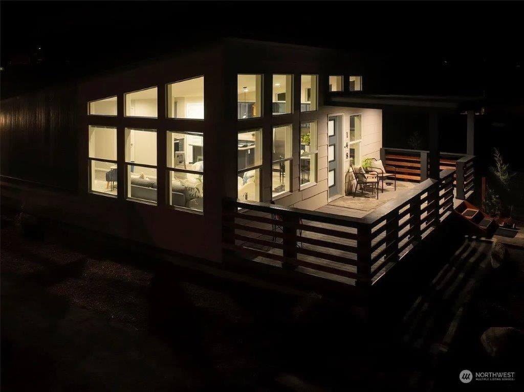 The pacific exterior home features