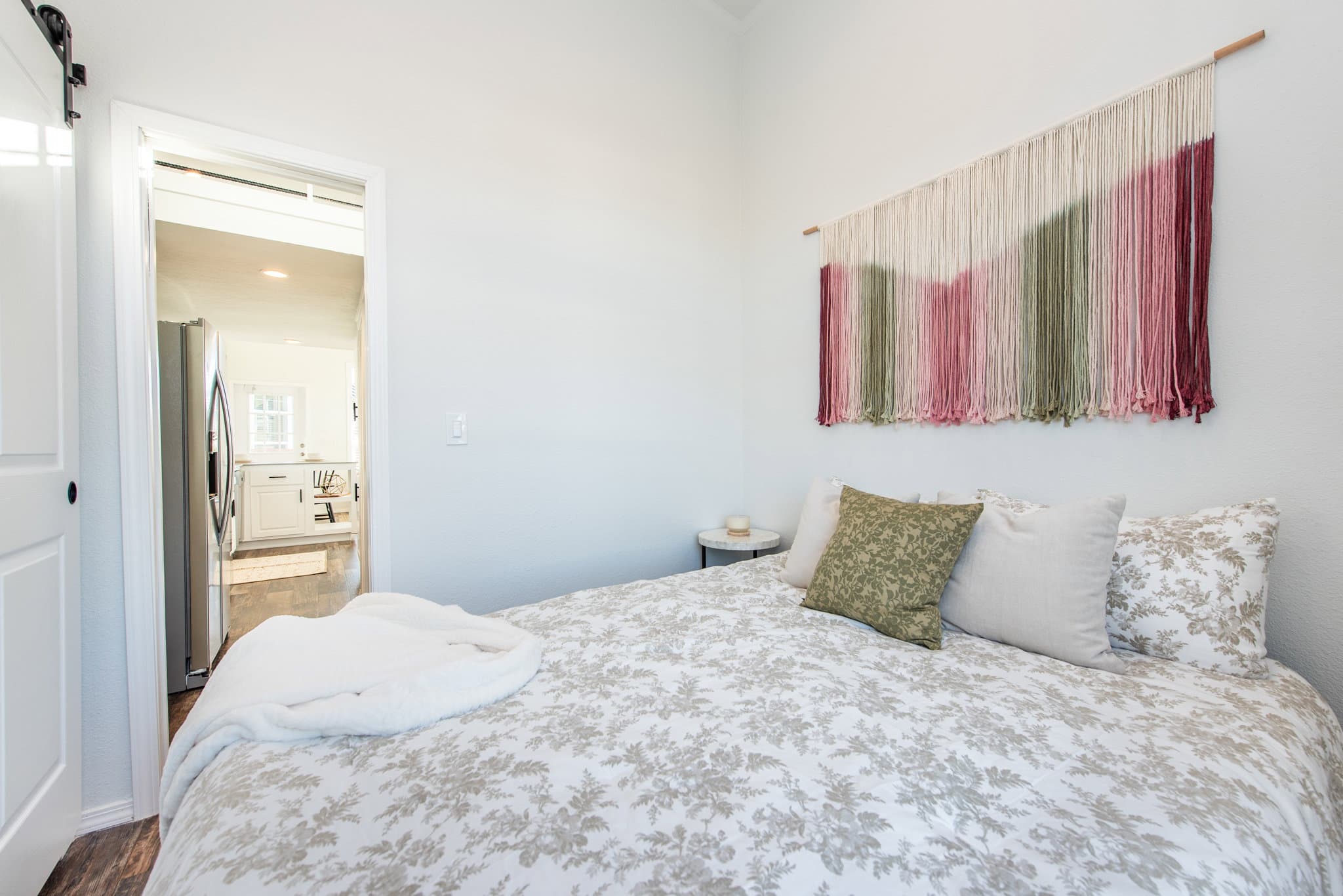 The alpine bedroom home features