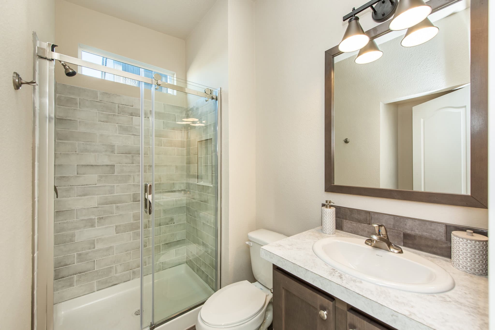 The ridge bathroom home features