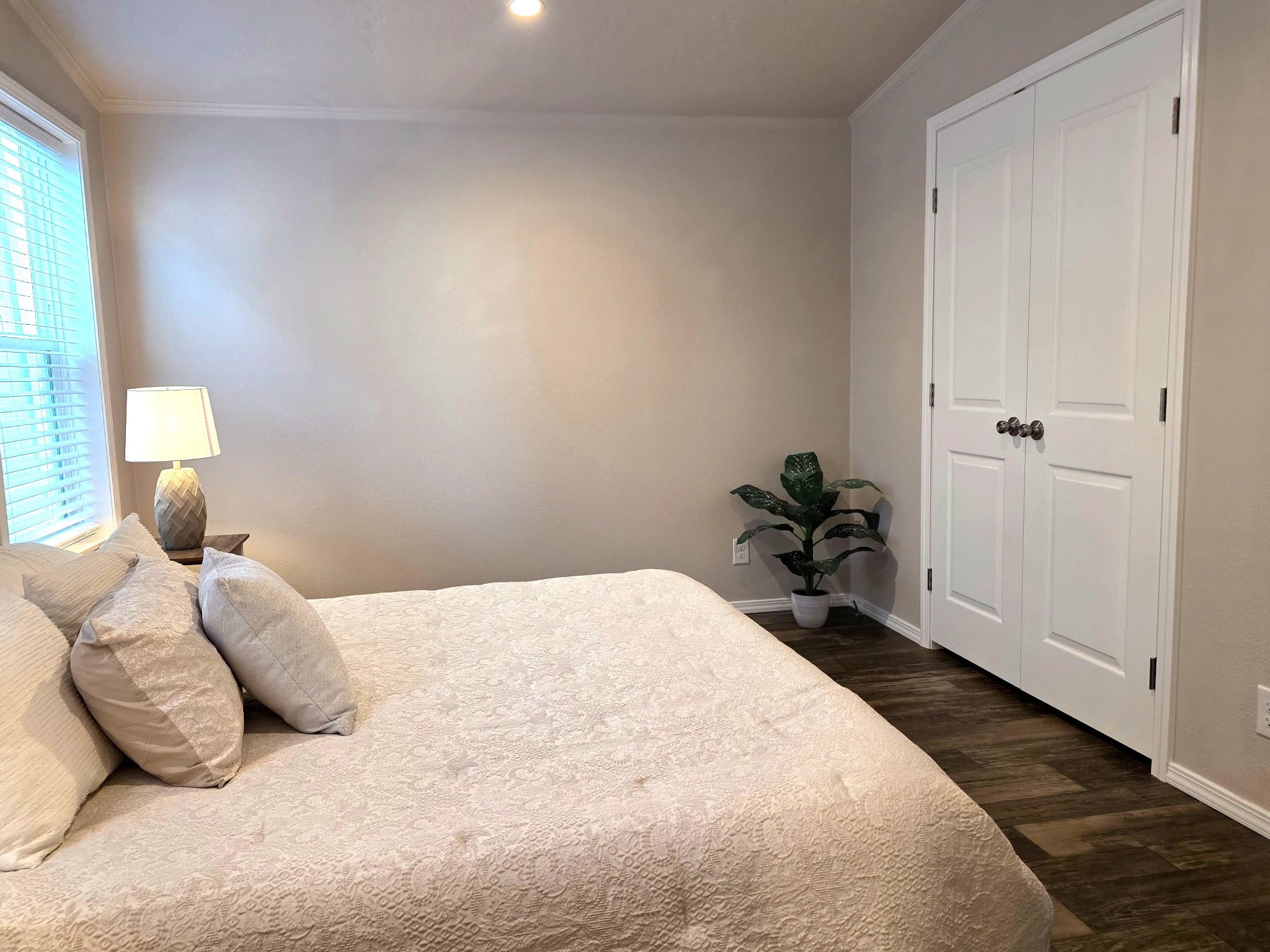The timberline  home features