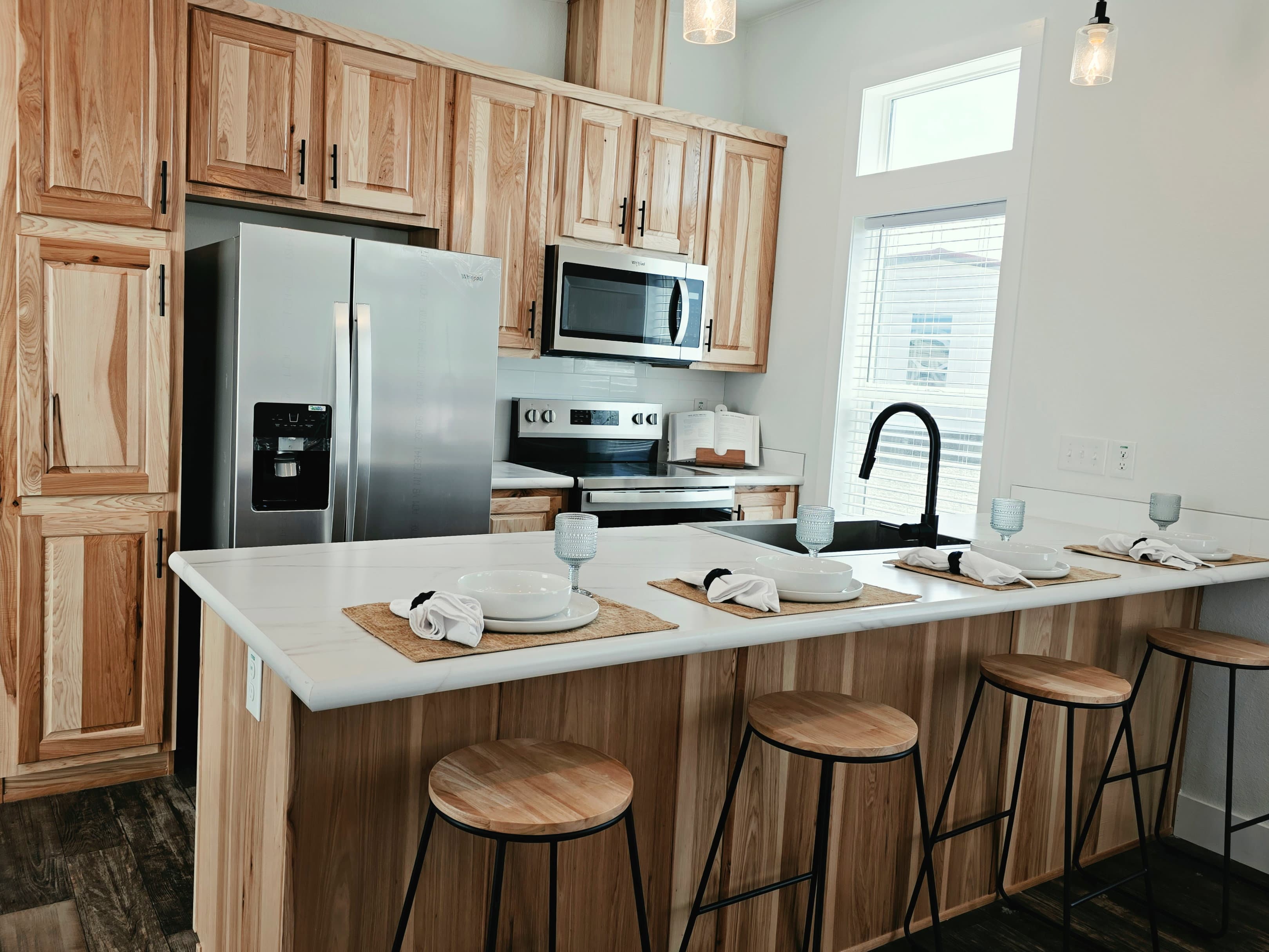 The coho  home features