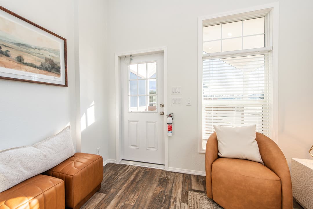The alpine interior home features