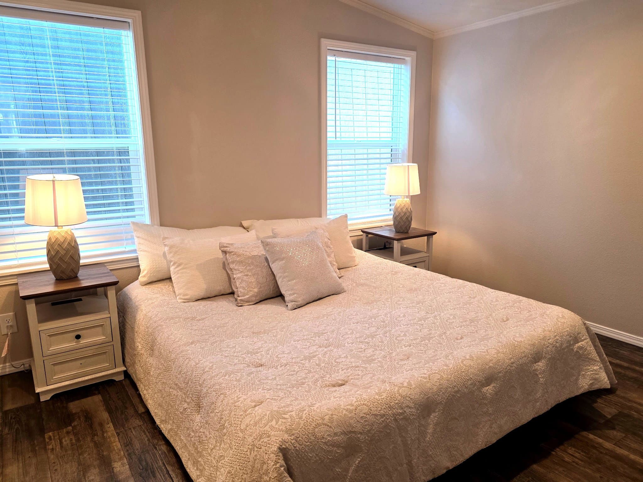 The timberline  home features