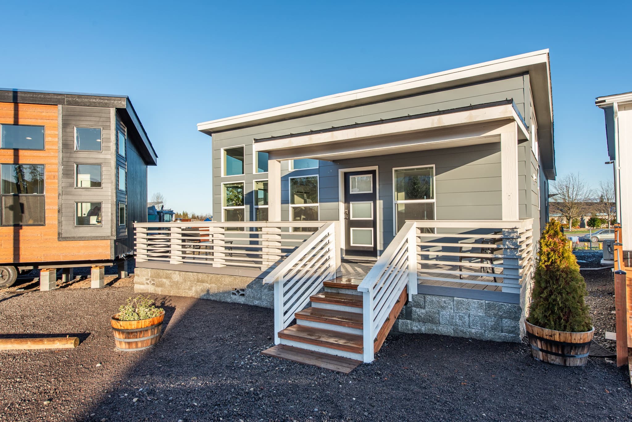 The pacific 972 exterior home features