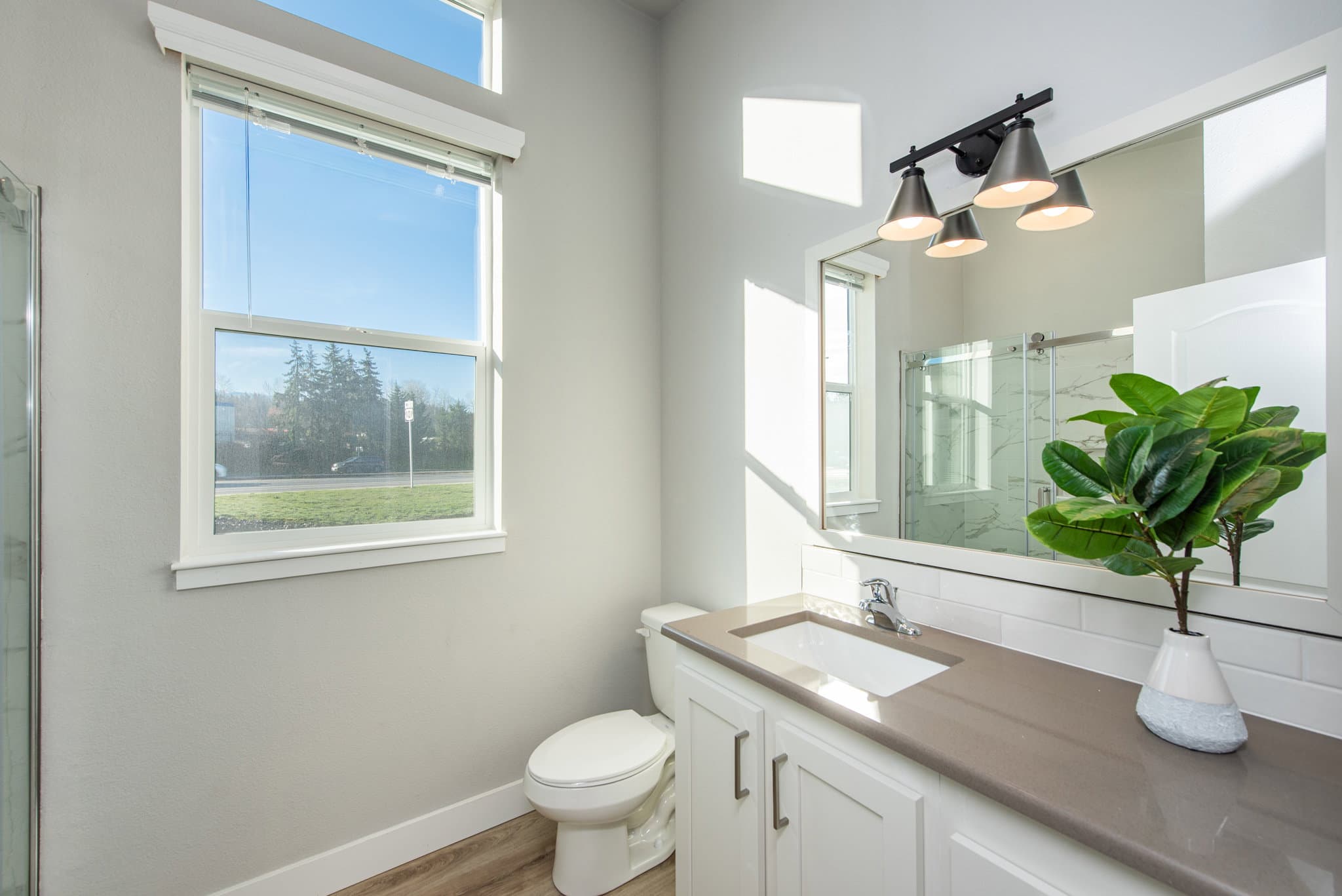The strait bathroom home features
