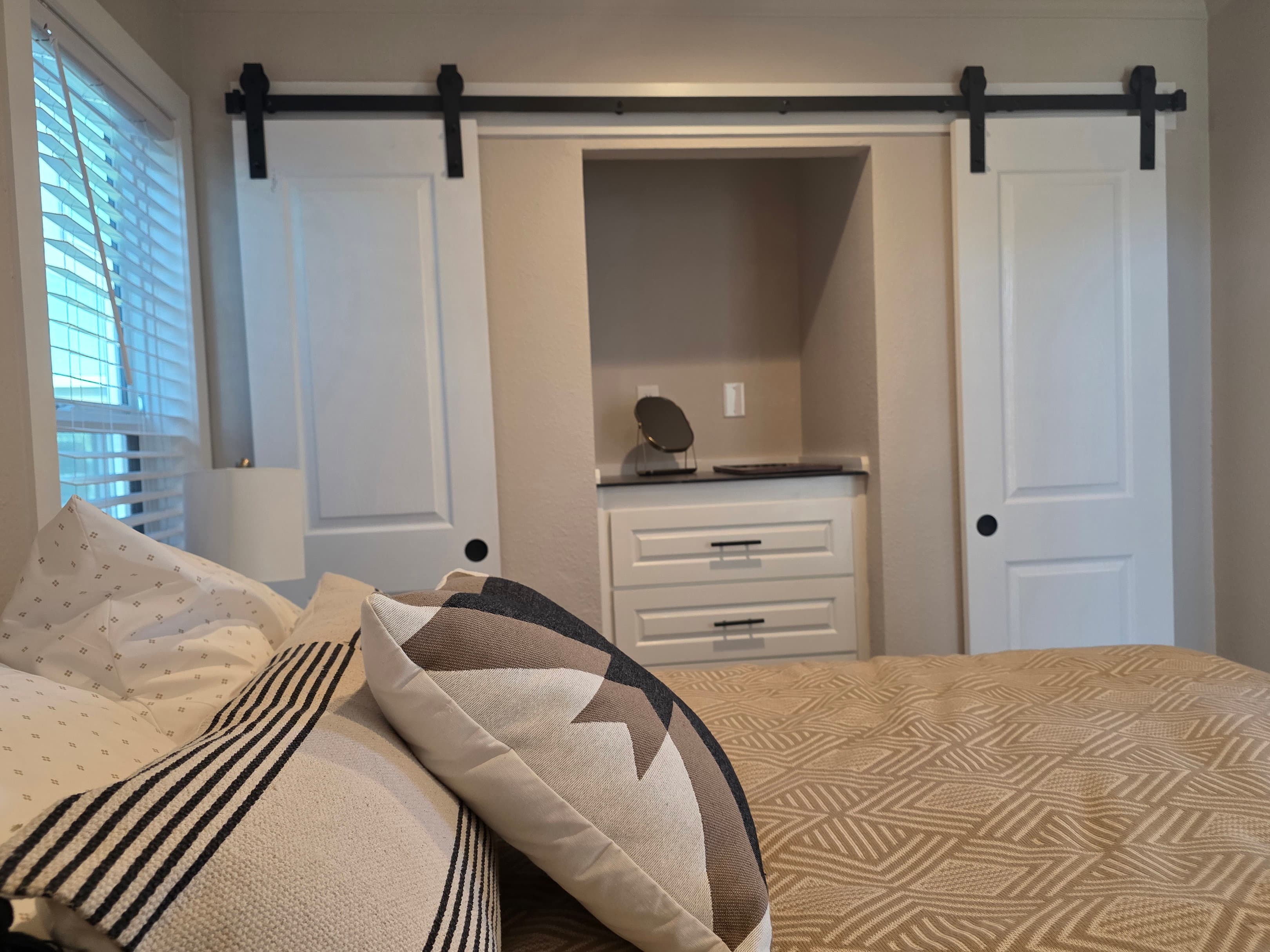 The salish  home features