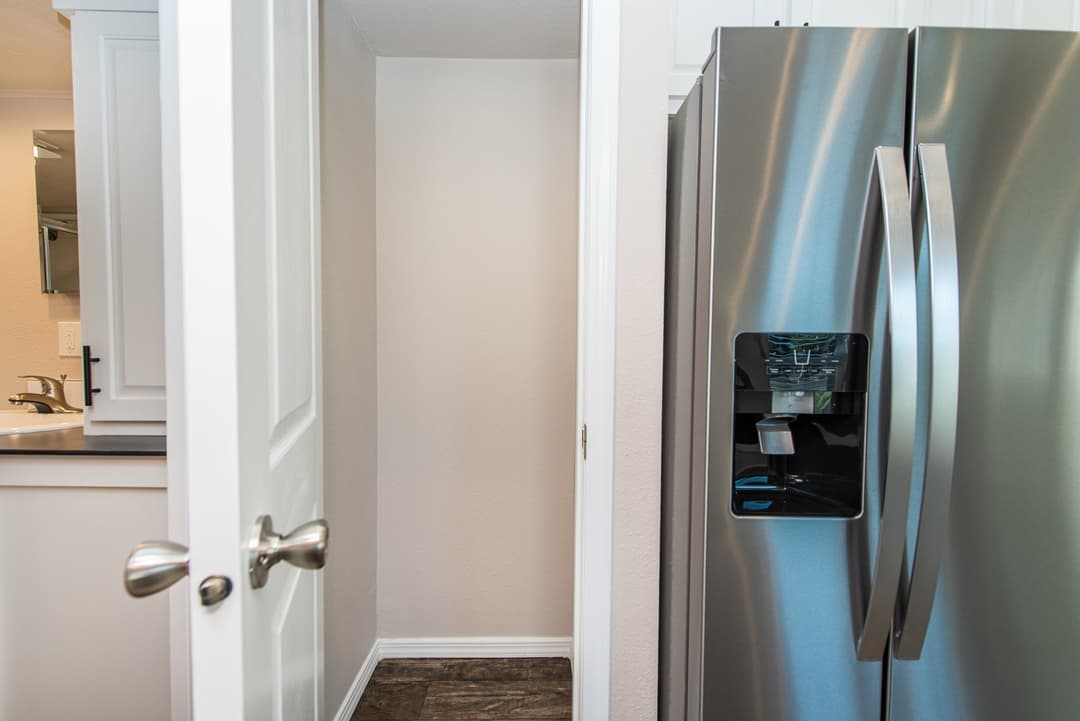 The lofted olympic interior home features