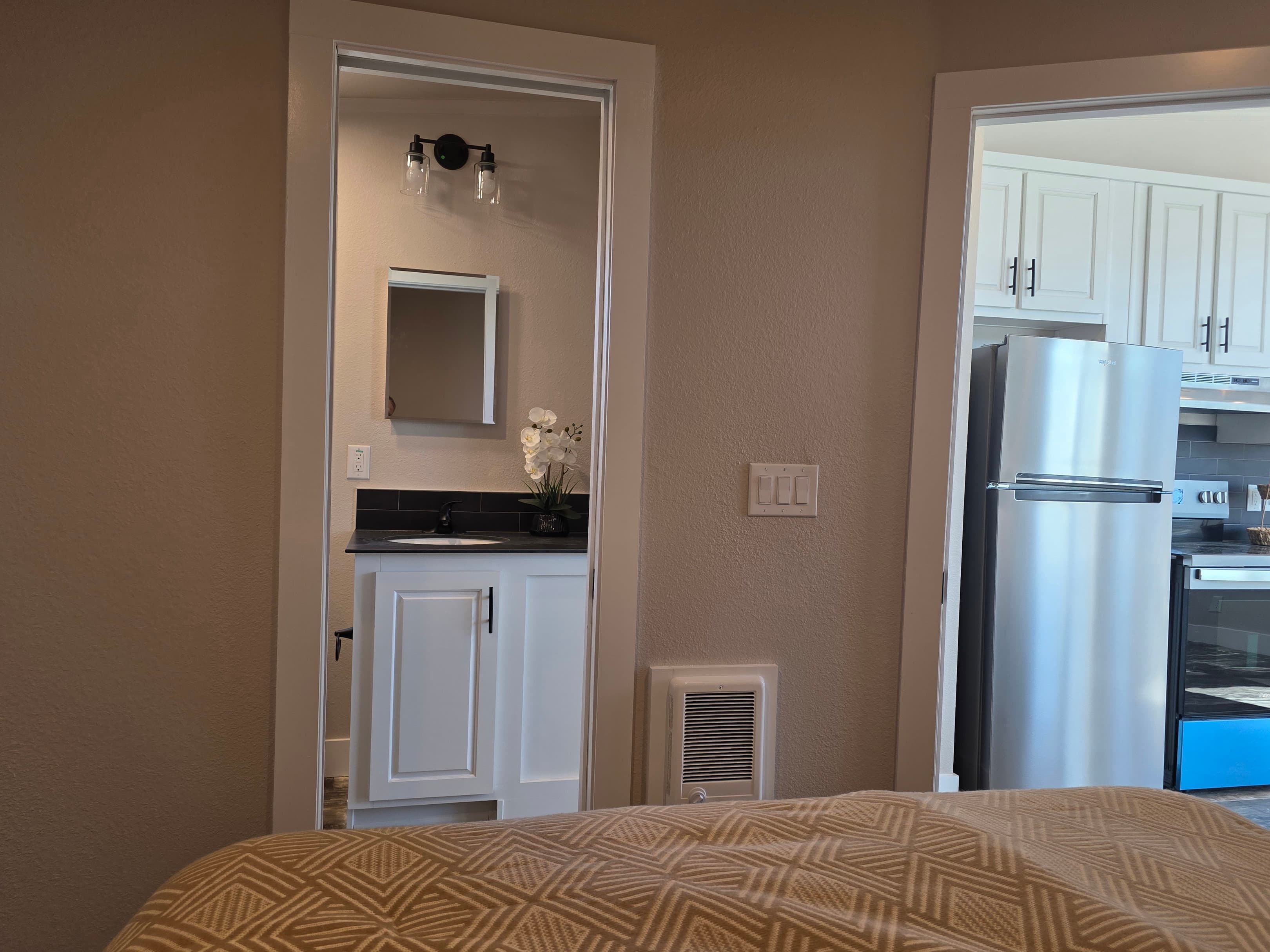 The salish  home features