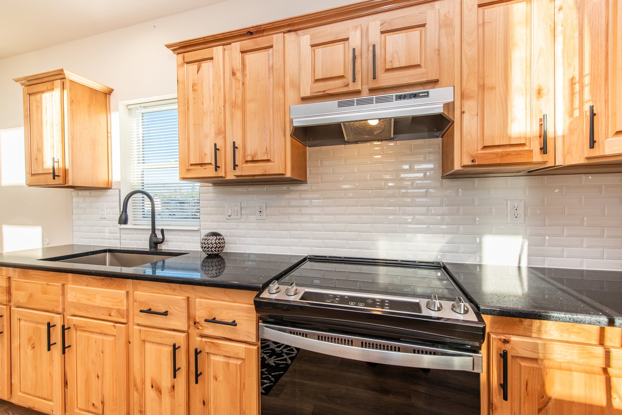 The dungeness kitchen home features
