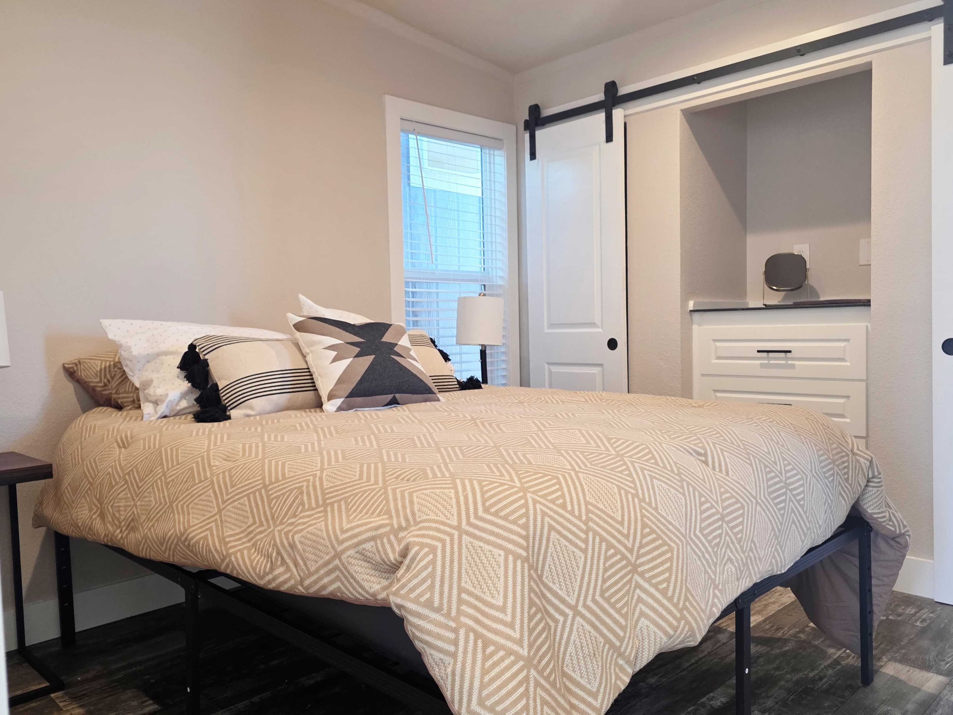The salish  home features