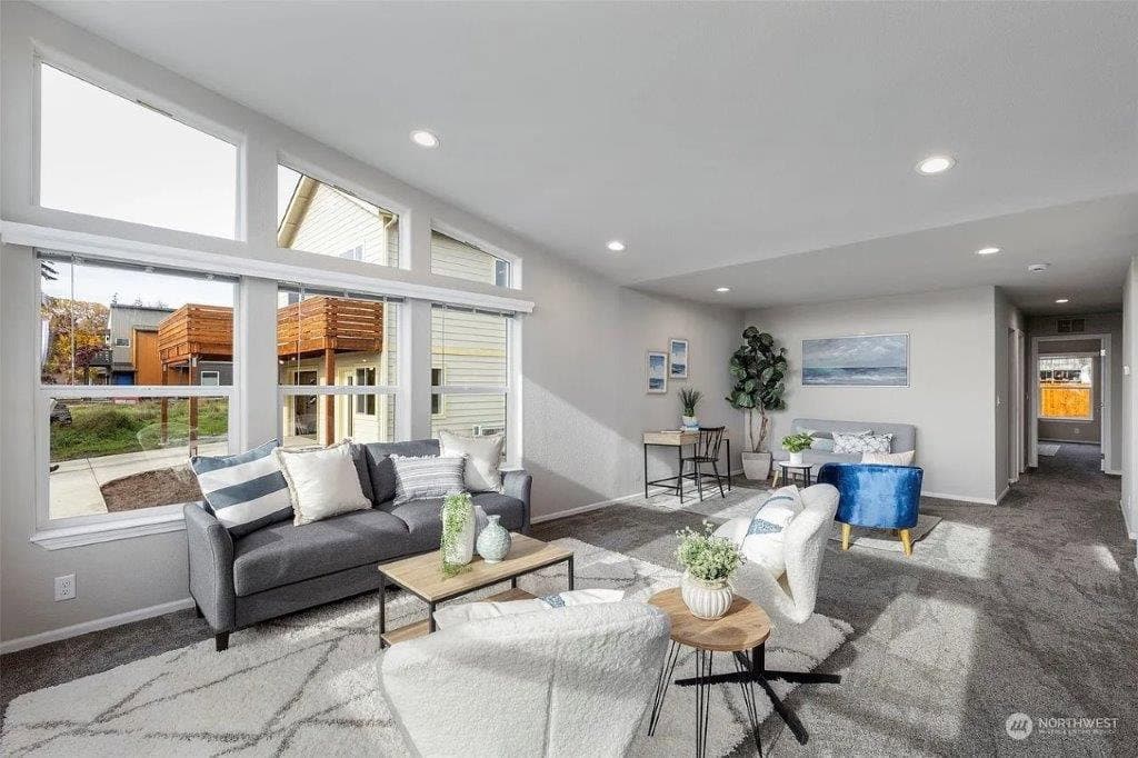 400 interior home features
