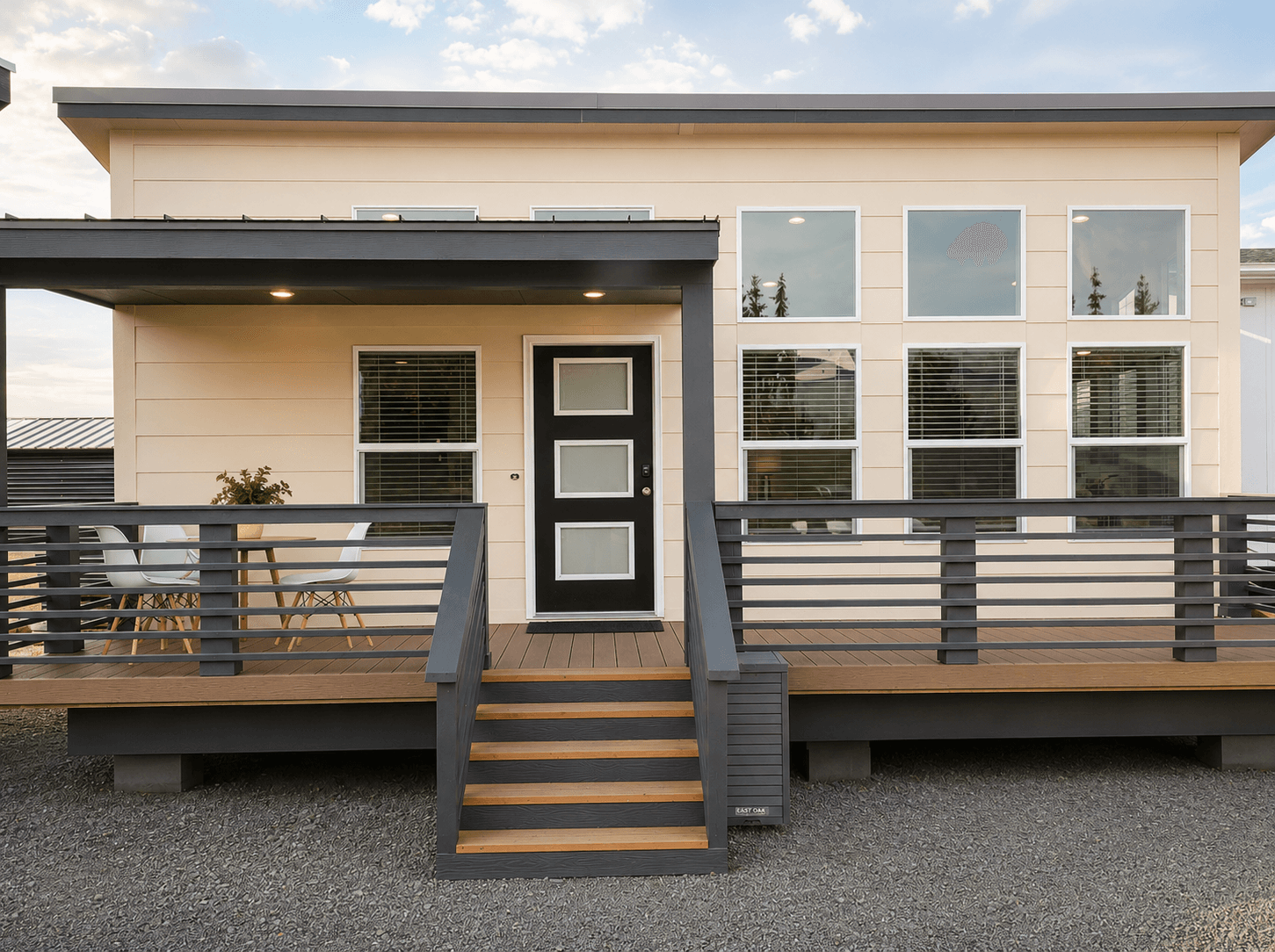 The pacific hero home features